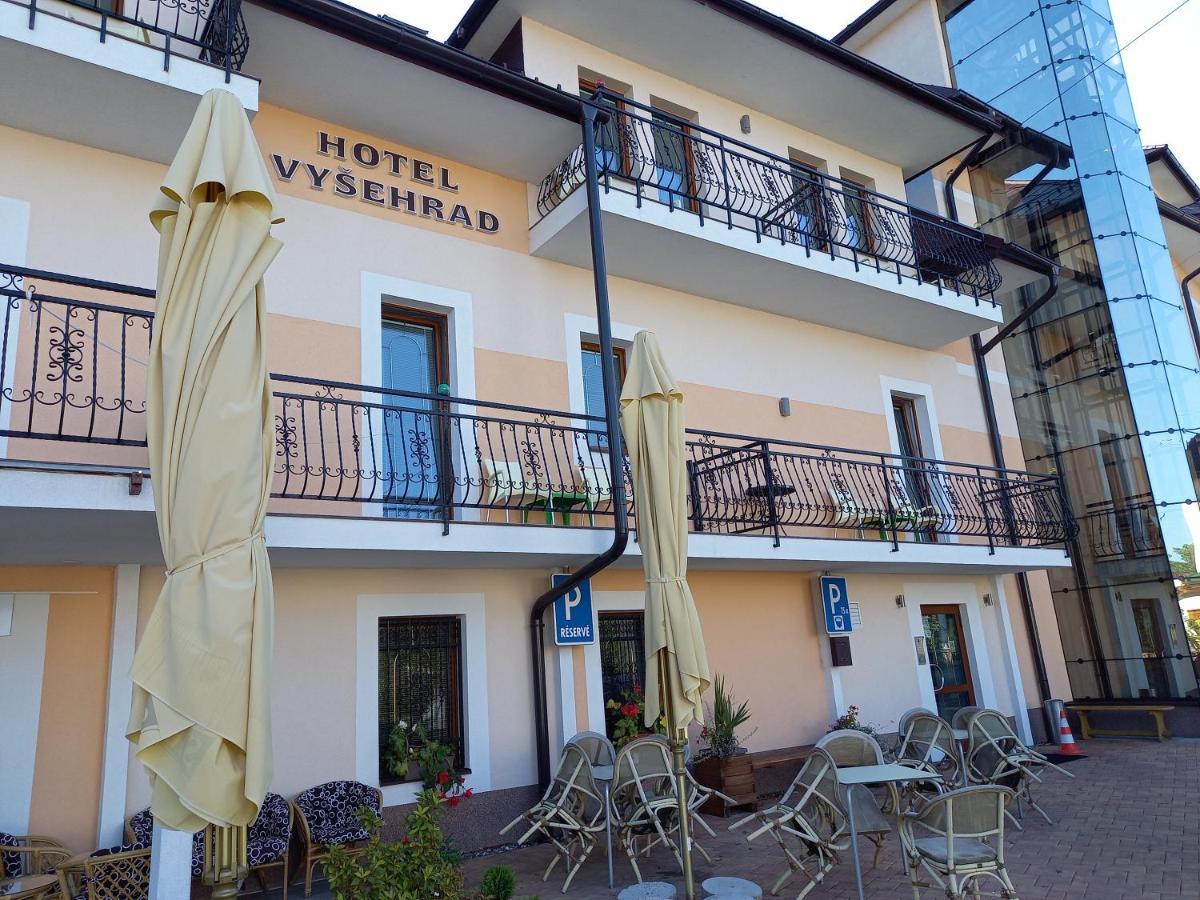 Hotel Vysehrad Turčianske Teplice Esterno foto