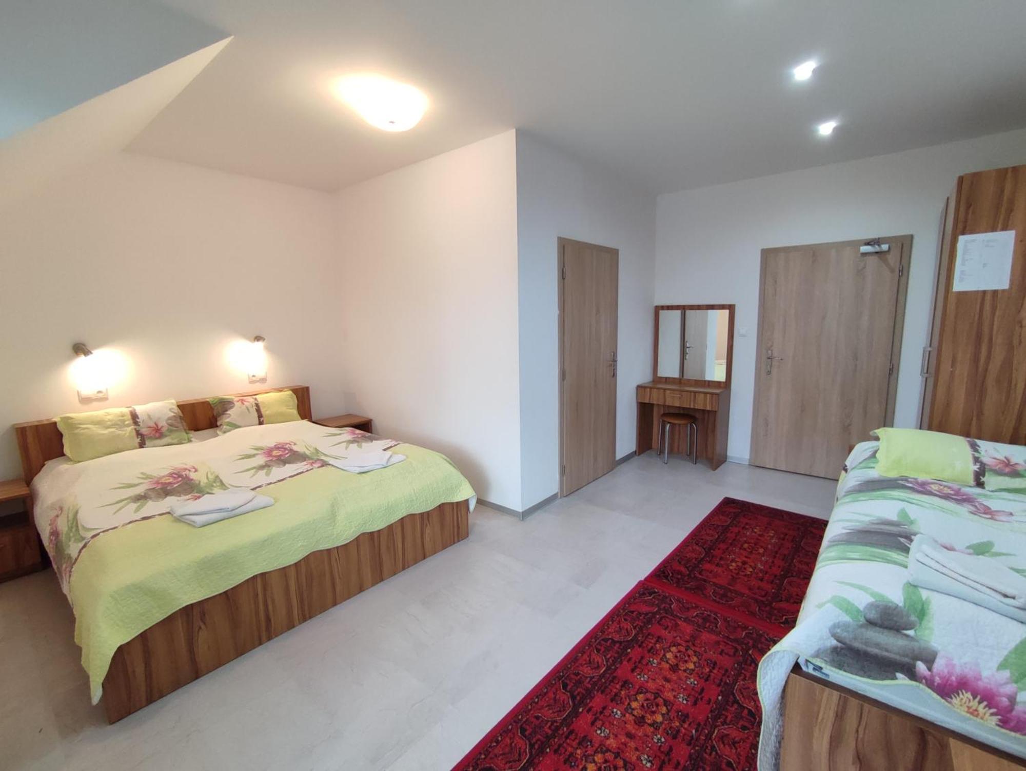 Hotel Vysehrad Turčianske Teplice Esterno foto